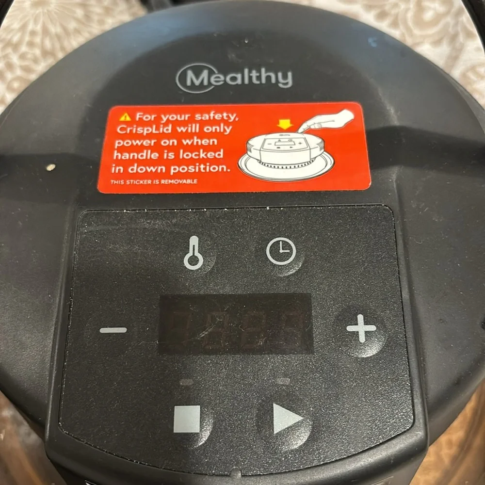 Choice Black Electric Skillet Lid with Silicone Trivet